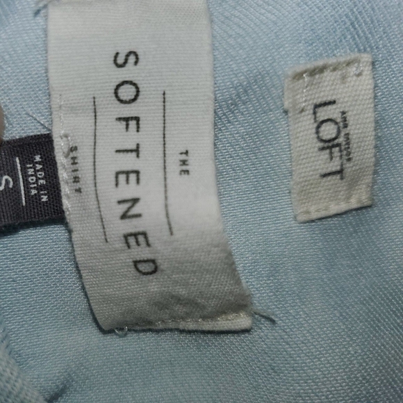 Ann Taylor Loft Chambray Softened Shirt Size S - Picture 4 of 5